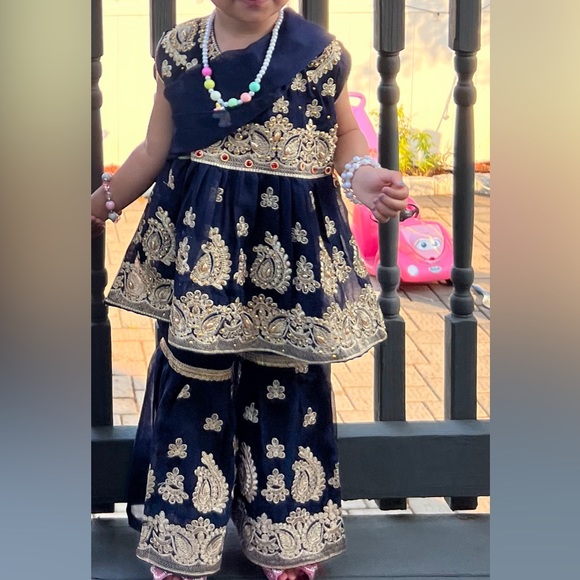 Toddlers Pakistani Outfit kameez shalwar size 20 2-3 year old - Picture 2 of 2